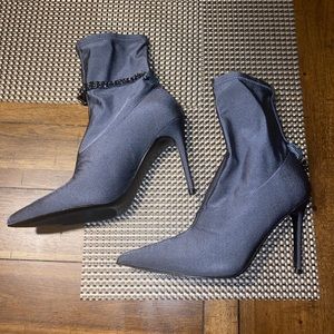 Ladies GUESS chain boots